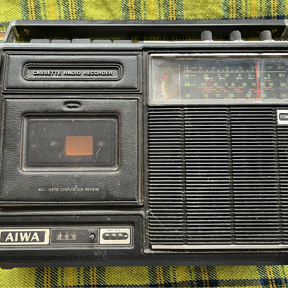 Rare vintage Aiwa portable radio 1970s